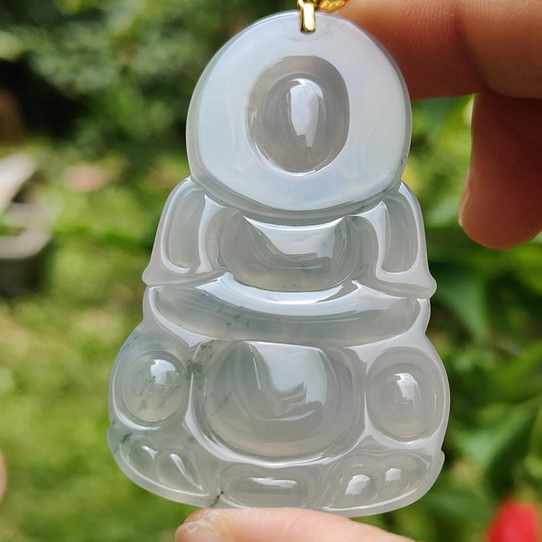 Premium High Quality Natural Type A Jadeite Jade crafted as seating Guanyin set with 18k gold clasp as Pendant, Certificate weighs 21.43 grams, measurement 59.1 * 35.6 * 6.1 mm (18kp54)