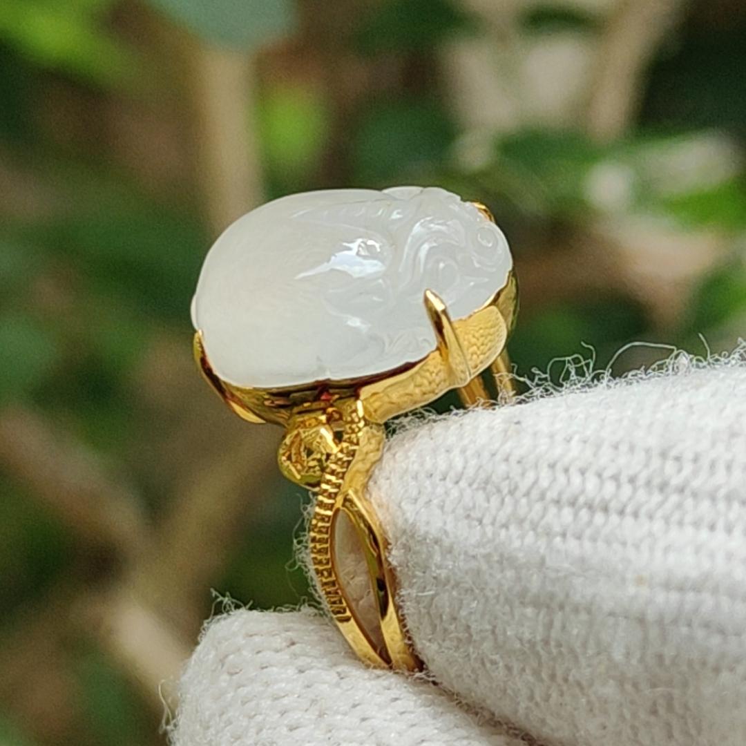 High Quality Natural Type A Jadeite Jade crafted as Pixiu set with 18k Gold as Ring, Finger Size 16mm, certificate weighs 3.13 grams, measurement 14.1 * 10.4 * 5.5 mm (18kring30)