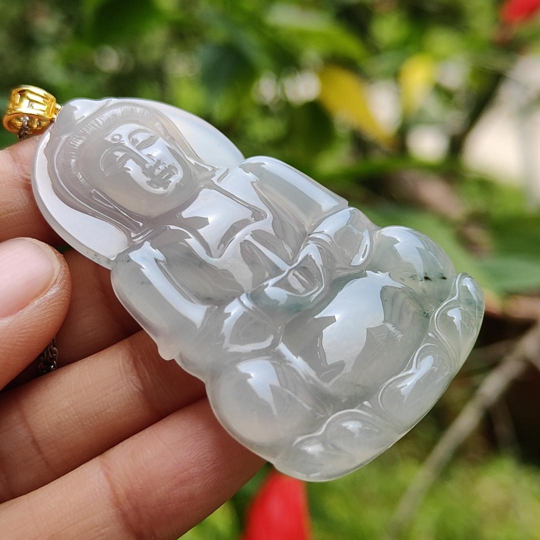 Premium High Quality Natural Type A Jadeite Jade crafted as seating Guanyin set with 18k gold clasp as Pendant, Certificate weighs 21.43 grams, measurement 59.1 * 35.6 * 6.1 mm (18kp54)