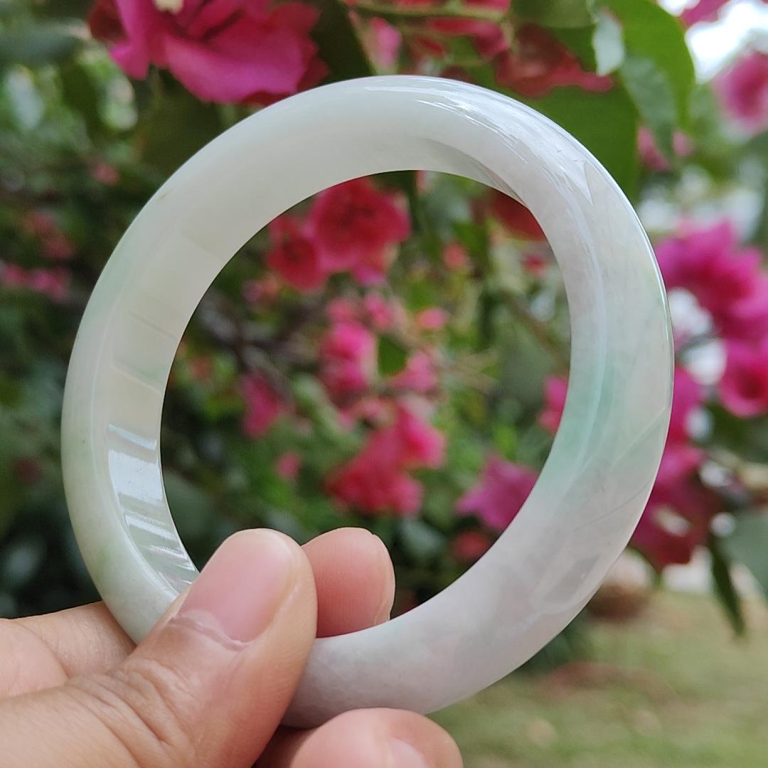 Light Green Hue Natural Type A Jadeite Jade crafted with shape of Peace Bracelet Bangle with certificate weigh 64.55 grams, measurement 13.6 * 8.7, Wrist Size 56.5 mm (bangle4)