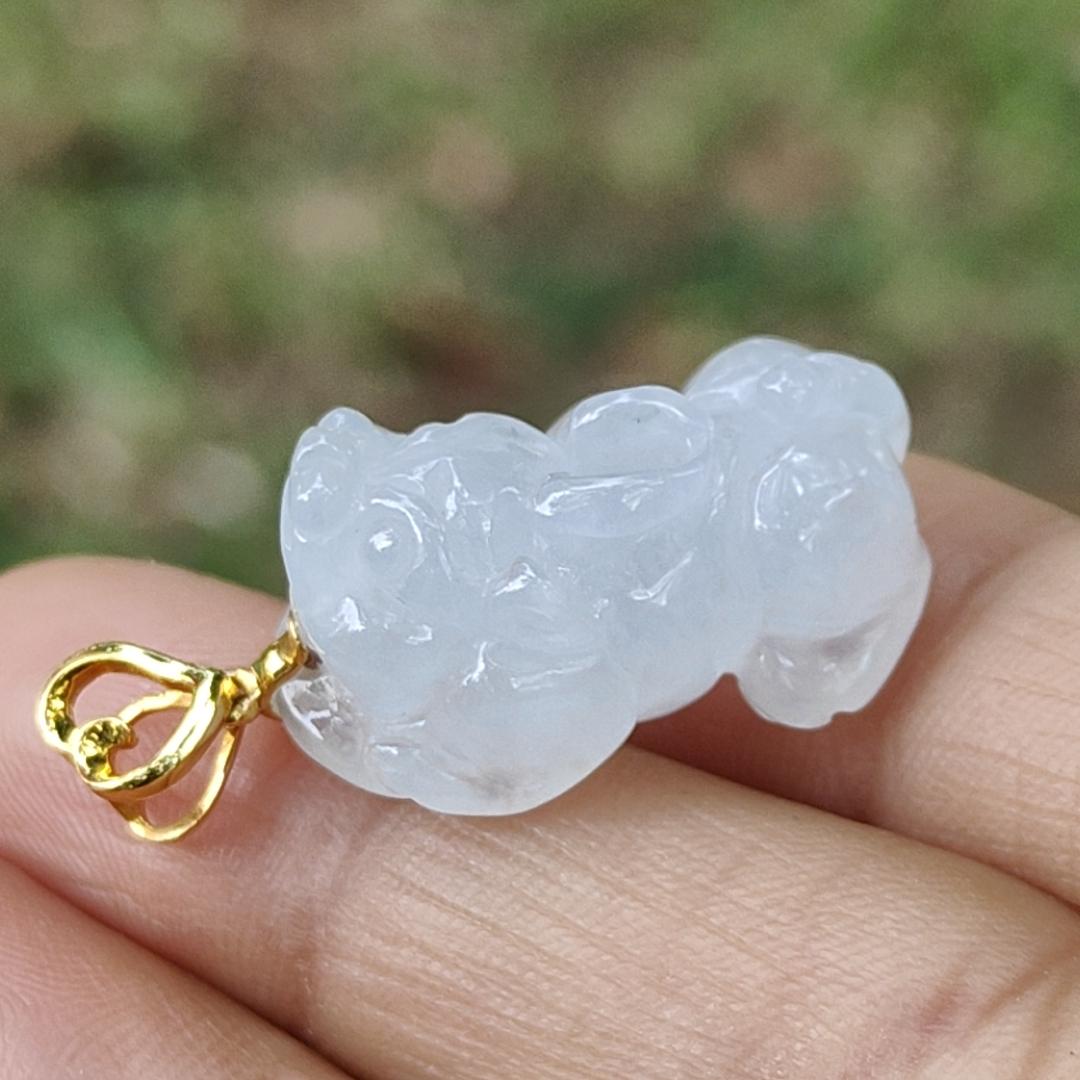 High Quality Icy Translucent Natural Type A Jadeite Jade crafted as Pixiu set with 18k Gold Clasp as Pendant, certificate weighs 6.18 grams, measurement 22.3 * 14.3 * 10.7 mm (18kp57)