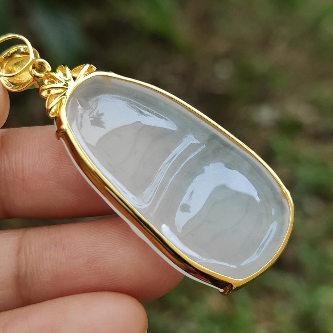 Icy Translucent Natural Type A Jadeite Jade crafted as Bamboo set on 18k gold with diamonds as Pendant, certificate weighs 9.99 grams, measurement 38.2 * 21.6 * 4.9 mm (18kp40)