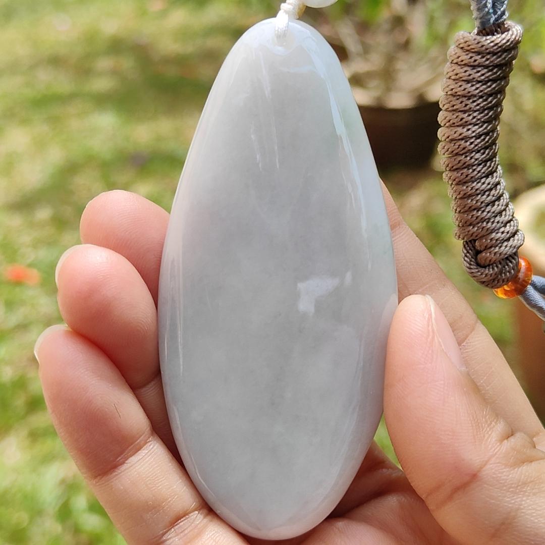 Limited time offer - Crafted with faceless buddha on Natural Type A Jadeite Jade as a Pendant with certificate weigh 77.91 grams, measurement 80.8 * 37.3 * 12.6 mm (pendant210)