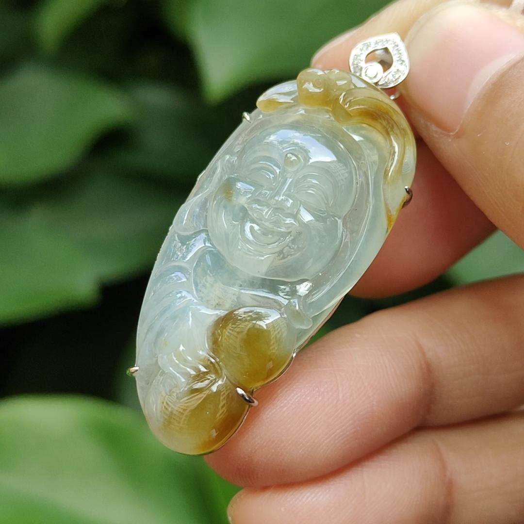 High Quality Icy Yellow Translucent Natural Type A Jadeite Jade crafted as Milo Buddha set with 18k Gold as Pendant, certificate weighs 9.1 grams, measurements 46.1 * 18.7 * 9.5 mm (18kp60)