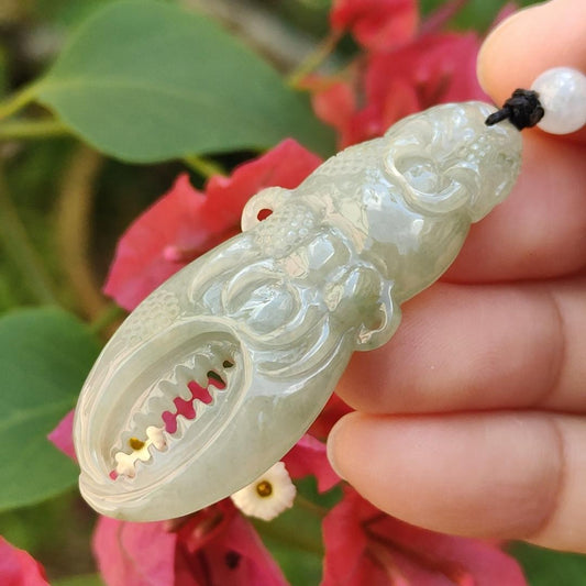 Light Green Hue Natural Type A Jadeite Pendant Necklace crafted as crab claws, symbols of everything is stable, money comes from all directions, and a title on the gold list, with GIC approved certificate weigh 15.95 grams, 49.5 * 19 * 9.1 mm (pendant42)