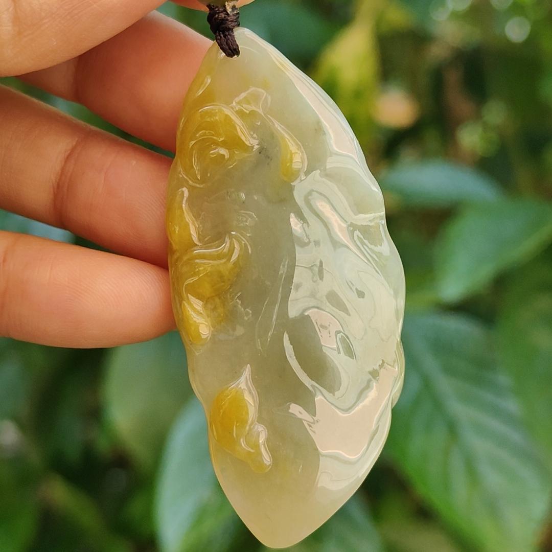 Very Rare Light Lavender and Lemon Yellow with Brown Natural Type A Jadeite pendant carved with baby buddha, certificate included weighs 20.13 grams, 57.90 * 26.80 * 11.20 mm, suitable for daily wear (pendant86)