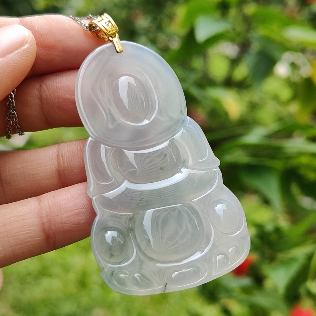 Premium High Quality Natural Type A Jadeite Jade crafted as seating Guanyin set with 18k gold clasp as Pendant, Certificate weighs 21.43 grams, measurement 59.1 * 35.6 * 6.1 mm (18kp54)