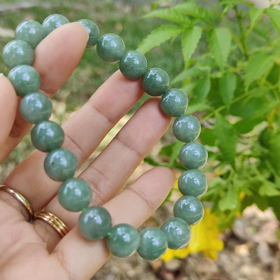 Green 21 Beads measurement 10mm Natural Type A Jadeite Jade Bracelet with QIC approved labs certificate weighs 38.45 grams (bracelet27)