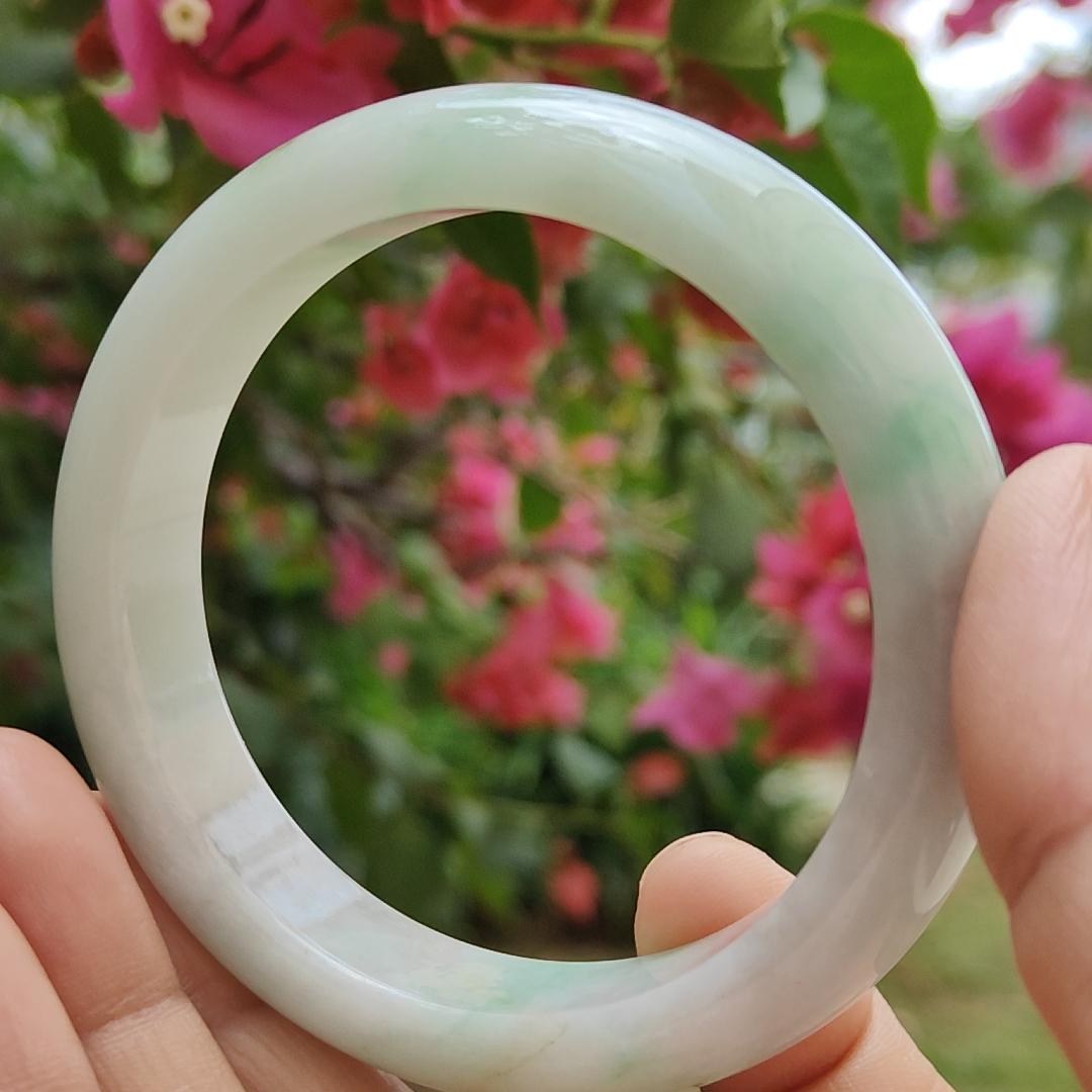 Light Green Hue Natural Type A Jadeite Jade crafted with shape of Peace Bracelet Bangle with certificate weigh 64.55 grams, measurement 13.6 * 8.7, Wrist Size 56.5 mm (bangle4)