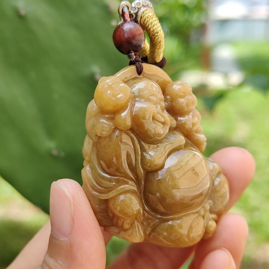 Rare Full Brown Natural Type A Jadeite Pendant crafted as Milo with two kids means Happiness for the family and Longevity, wealth and health, with certificate weighs at 61.27 grams, 48.50 * 41 * 21.60 mm (pendant110)