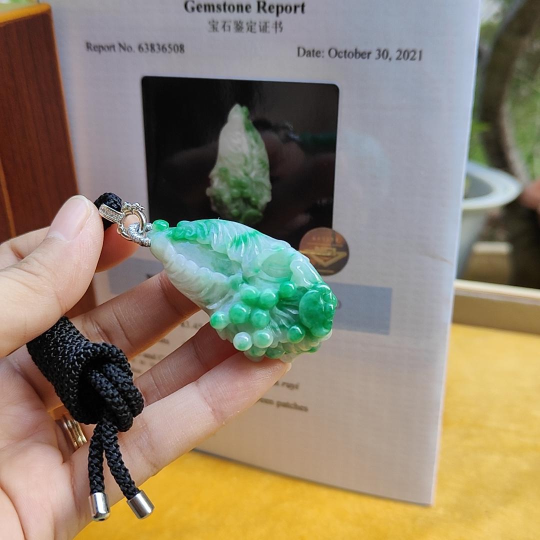 Natural Type A Jadeite carved as cabbage with ruyi - NGI Certification , Weight 83.45 g , Translucent with faint green and green patches ,  [45.47 * 25.39 * 9.31 mm] , Premium Myanmar Jadeite Pendant (pendant150)