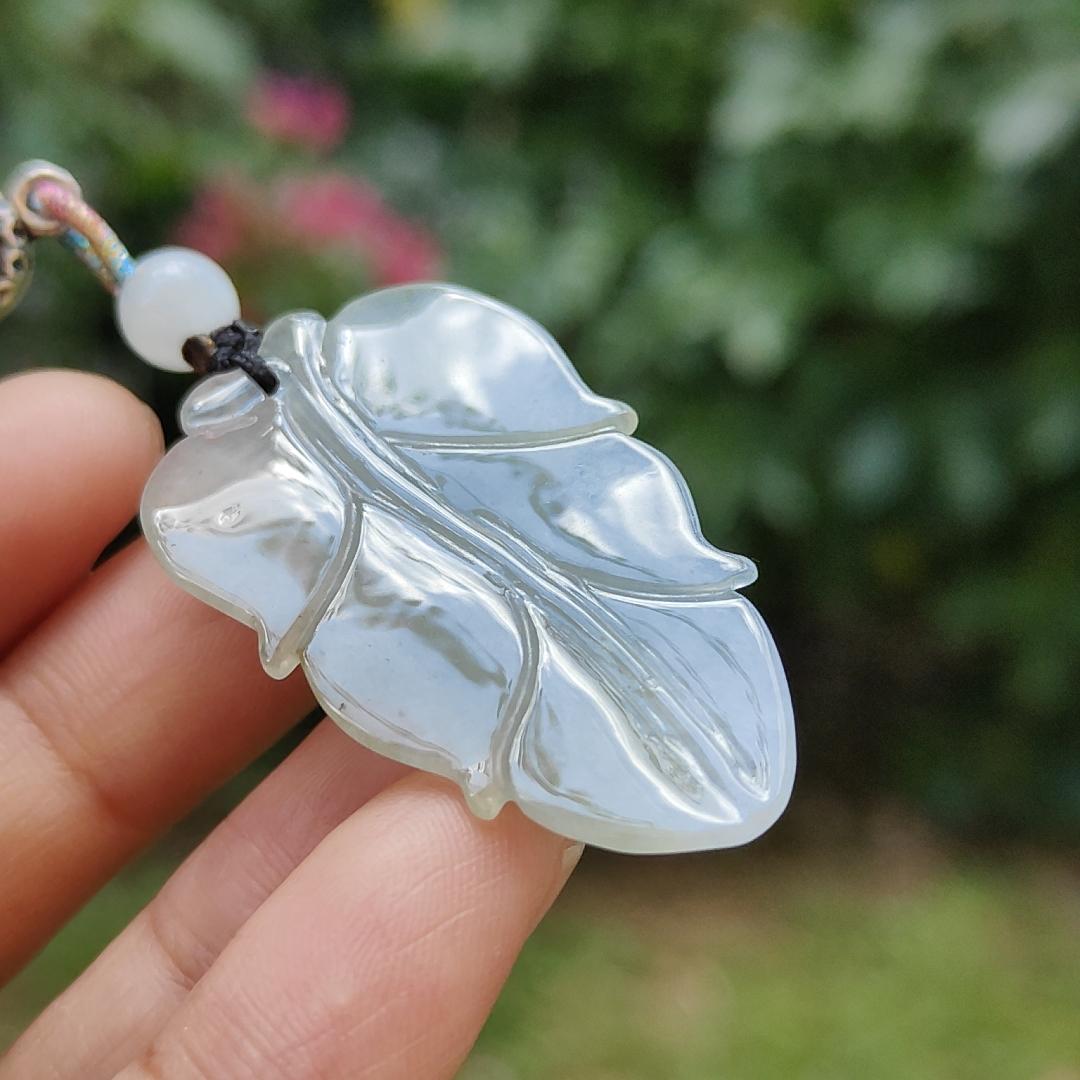 Crafted as cicada using Natural Type A Jadeite Jade as a Pendant Necklace with certificate weigh 9.25 grams, measurement 40.3 * 23.2 * 9.5 mm (pendant185)