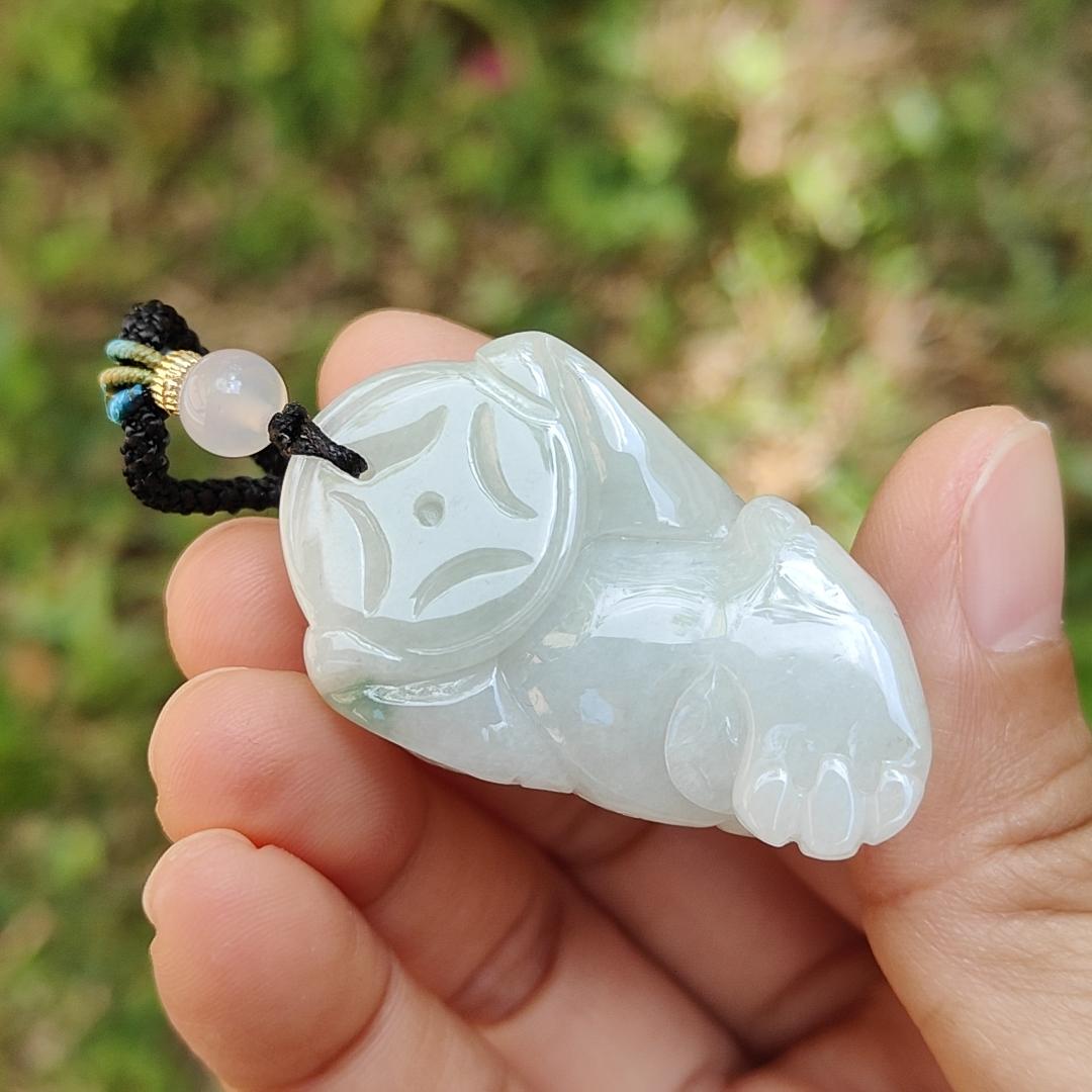 Three legs Toad Natural Type A Jadeite Pendant Necklace come with certificate weighs 31.86 grams, 40.8 * 25.5 * 18.2 mm, symbols of good fortune with money, very suitable for daily wear (pendant57)