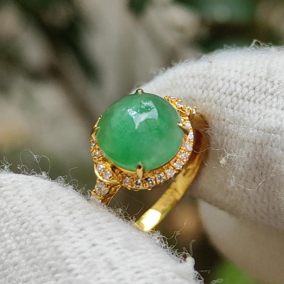 Sales Offer - High Quality Light Green Cabochon Natural Type A Jadeite Jade set on 18k Gold as Ring, certificate weighs 1.98 grams, Finger Size 15.4mm (18kring28)