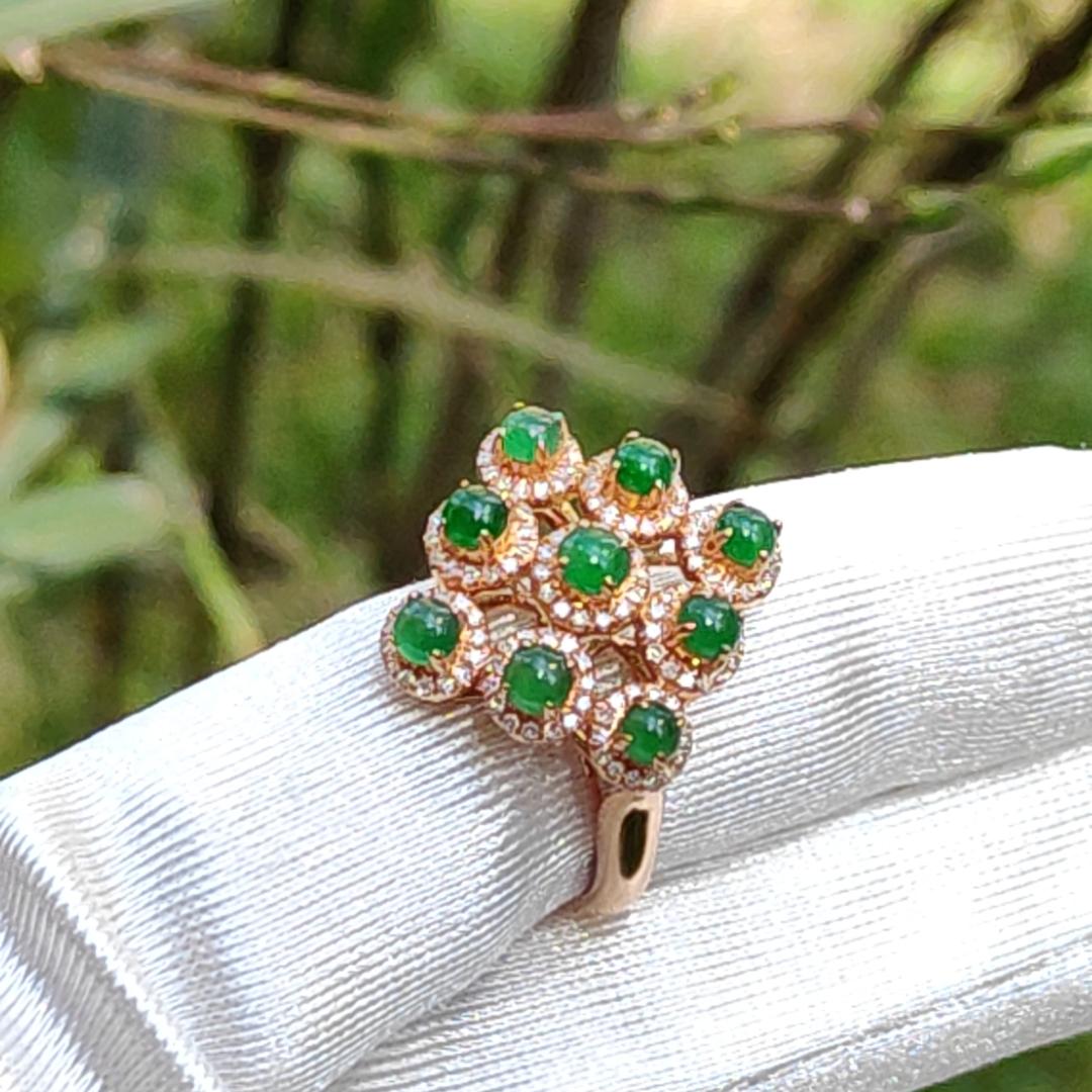 Mid Year Special Offer, Stunning 18k Gold setting with 9 green cabochons and diamonds Natural Type A Jadeites Ring with certificate weigh 3.92 grams, finger size 17.7 mm (18kring2)