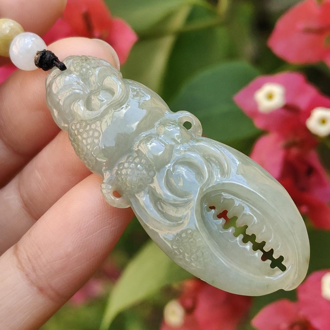 Light Green Hue Natural Type A Jadeite Pendant Necklace crafted as crab claws, symbols of everything is stable, money comes from all directions, and a title on the gold list, with GIC approved certificate weigh 15.95 grams, 49.5 * 19 * 9.1 mm (pendant42)