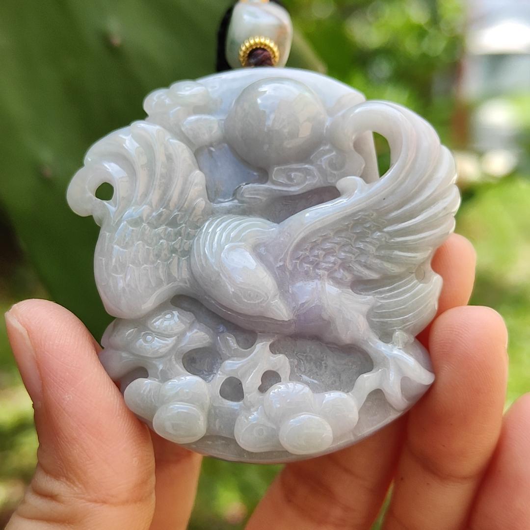 Lavender Natural Type A Jadeite Pendant crafted with Eagle meaning win, good for businesse, majesty, power and freedrom, certificate weight 75.8150 gram, 57 * 54.20 * 15.10 mm (pendant111)