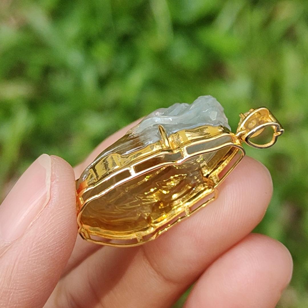 Yellow Natural Type A Jadeite Jade Pendant crafted as Dragon Turtle set on 18k gold with diamond, certificate weigh 6.69 grams, measurement 33.8 * 17.7 * 11.6 mm (18kp16)