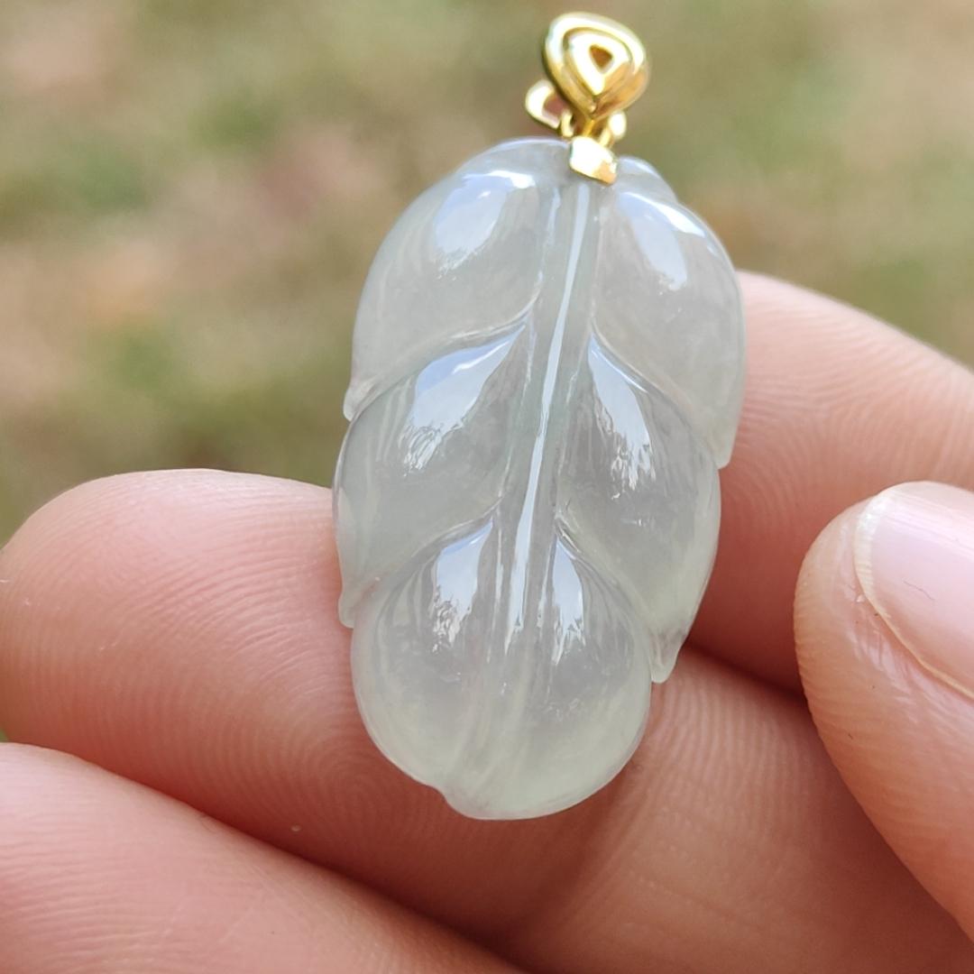 High Quality Icy Light Green Hue Natural Type A Jadeite Jade crafted as Leaf with 18k Gold Clasp, certificate weigh 3.85 grams, measurement 27.2 * 14.9 * 4.8 mm (18kp35)