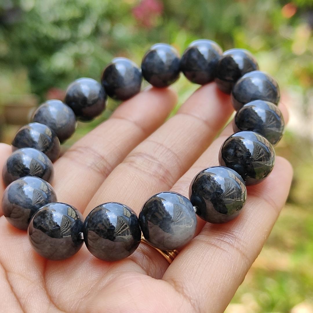 Black Wuji Natural Type A Jadeite Jade crafted with 16 * 13mm beads as a bracelet with QIC labs approved certificate weigh 60.39 grams (bracelet19)