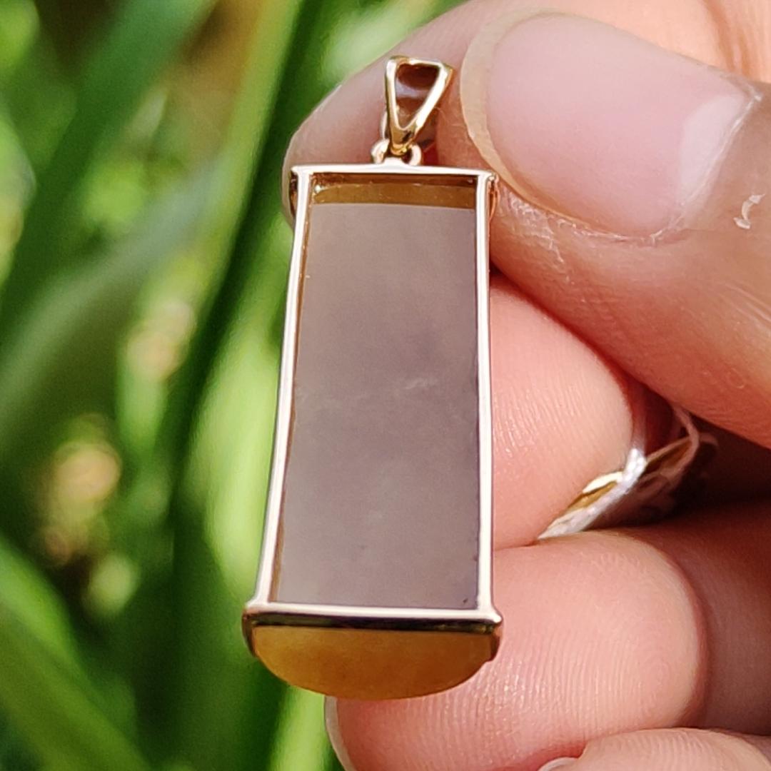 High Quality Brownish Yellow Natural Type A Jadeite Jade crafted as Nothing set on 18k Gold as Pendant, certificate weighs 4.49 grams, measurement 35 * 10.2 * 6.2 mm (18kp59)