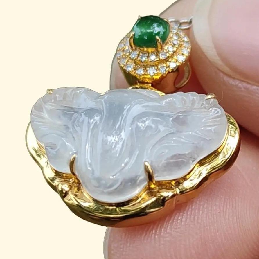 High Quality Icy Translucent Natural Type A Jadeite Jade crafted as Goat set with 18k Gold as Pendant, certificate weighs 2.99 grams, measurement 23 * 20.5 * 7.6 mm (18kp56)