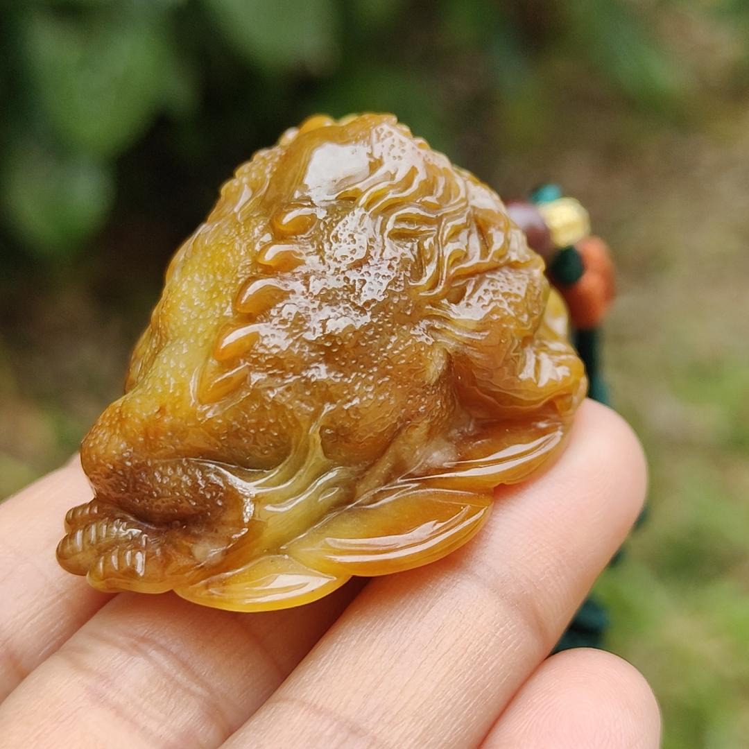 Redish Yellow Very Rare Natural Type A Jadeite Jade crafted with the Three Legs Toad as Pendant, certificate weighs 49.67 grams, measurement 51 * 32.8 * 24.3 mm (pendant258)