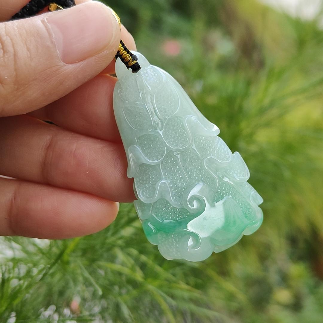 Premium quality White with green patches Ruyi Cabbage Natural Type A Jadeite Pendant with NGI Gemstone report weight 124.96 grams, 49.88 * 27.31 * 15.96 mm , Translucent fine grain crystal aggregate (pendant134)