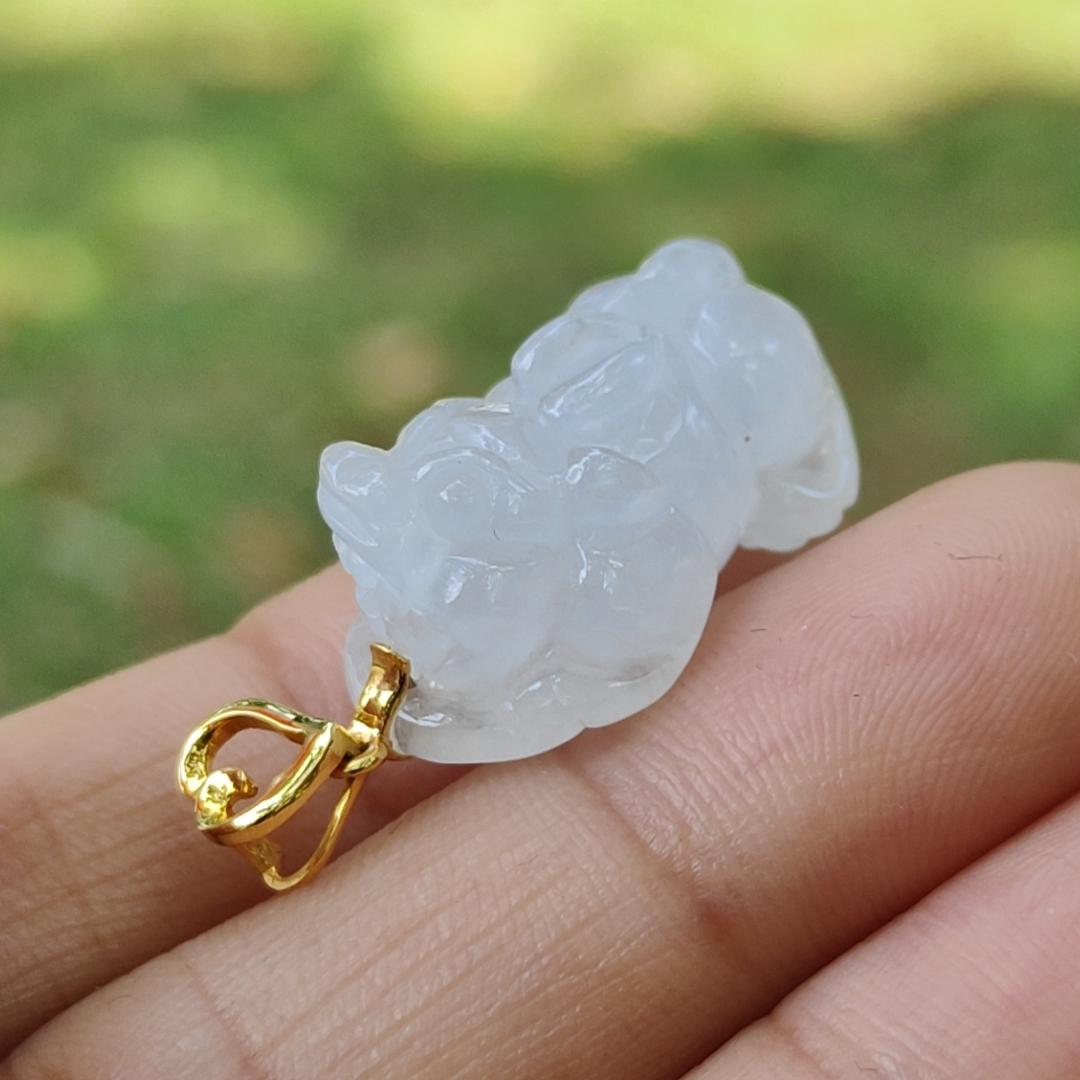 High Quality Icy Translucent Natural Type A Jadeite Jade crafted as Pixiu set with 18k Gold Clasp as Pendant, certificate weighs 6.18 grams, measurement 22.3 * 14.3 * 10.7 mm (18kp57)