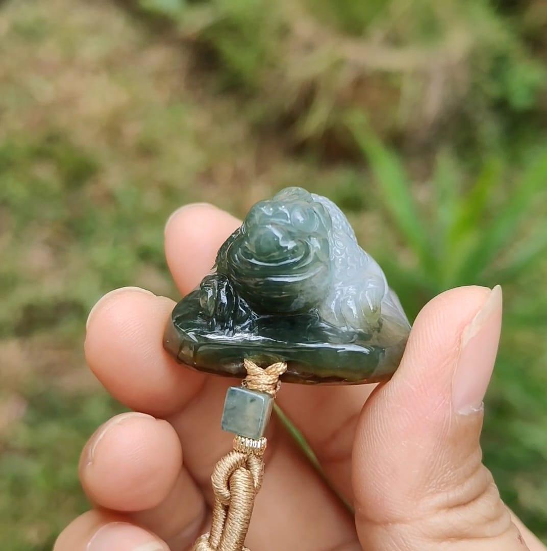 Brown Skin and Green Natural Type A Jadeite Pendant crafted with three leg toad and Chinese ingot, symbols of Fortune and good fortune, Auspicious and wealthy means to urge wealth, with ceritificate weigh 30.06 grams, 32.8 * 32 * 22.2 mm (pendant69)