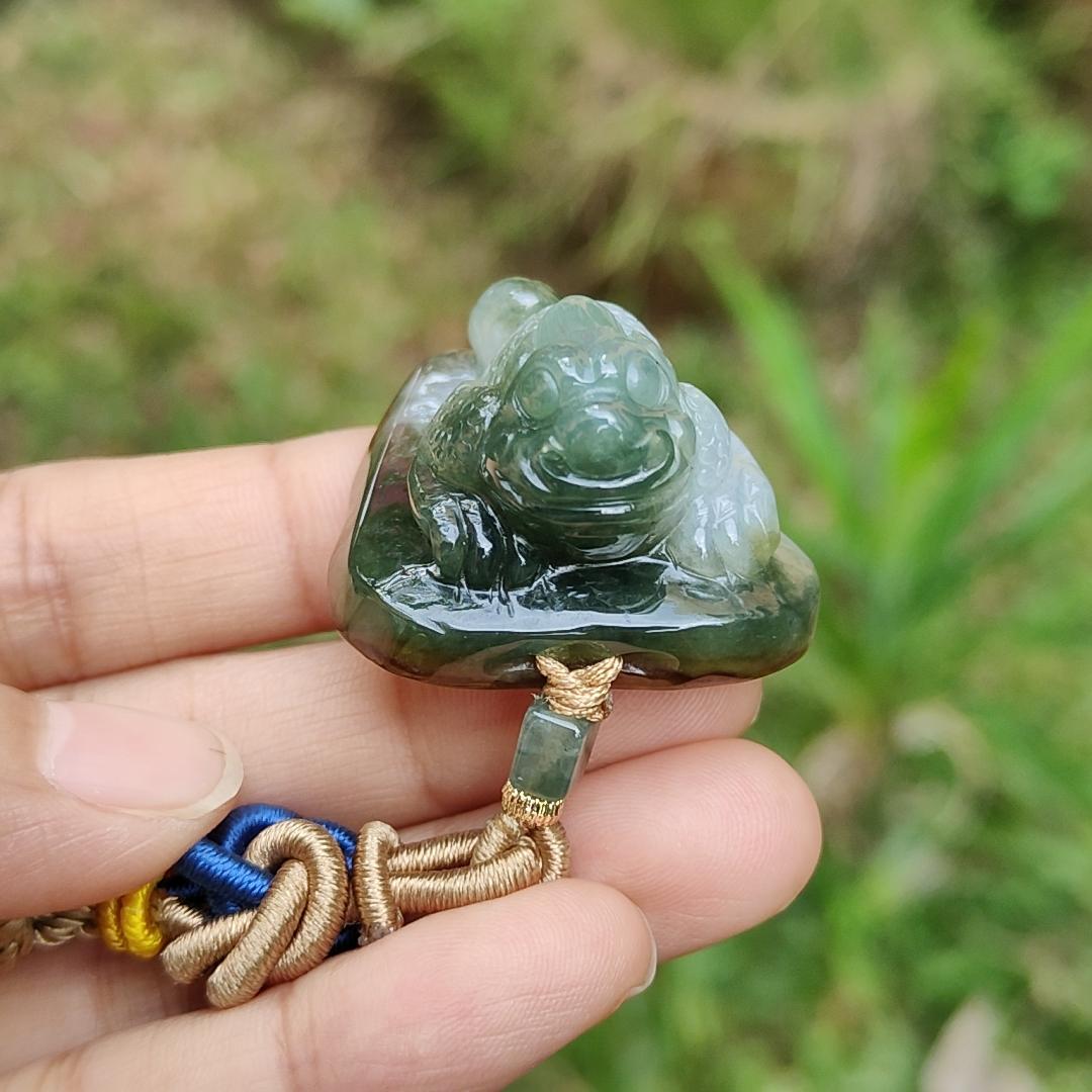 Brown Skin and Green Natural Type A Jadeite Pendant crafted with three leg toad and Chinese ingot, symbols of Fortune and good fortune, Auspicious and wealthy means to urge wealth, with ceritificate weigh 30.06 grams, 32.8 * 32 * 22.2 mm (pendant69)