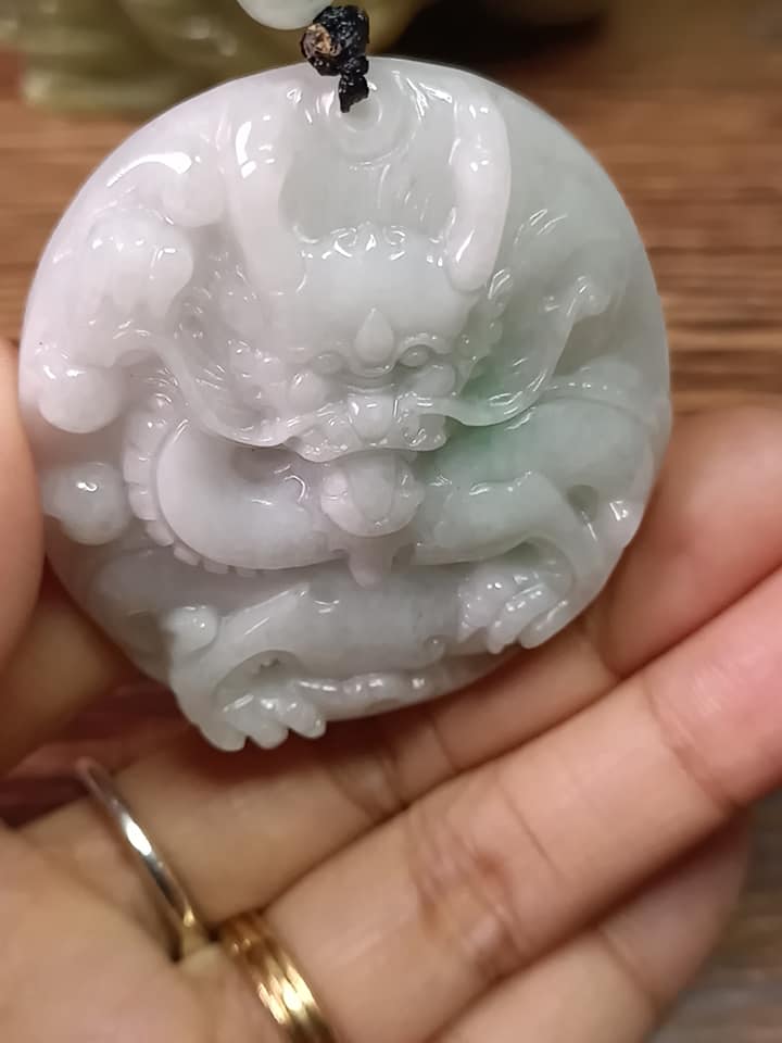 Yi Pin Qian Type A Jadeite Dragon pendant with certificate