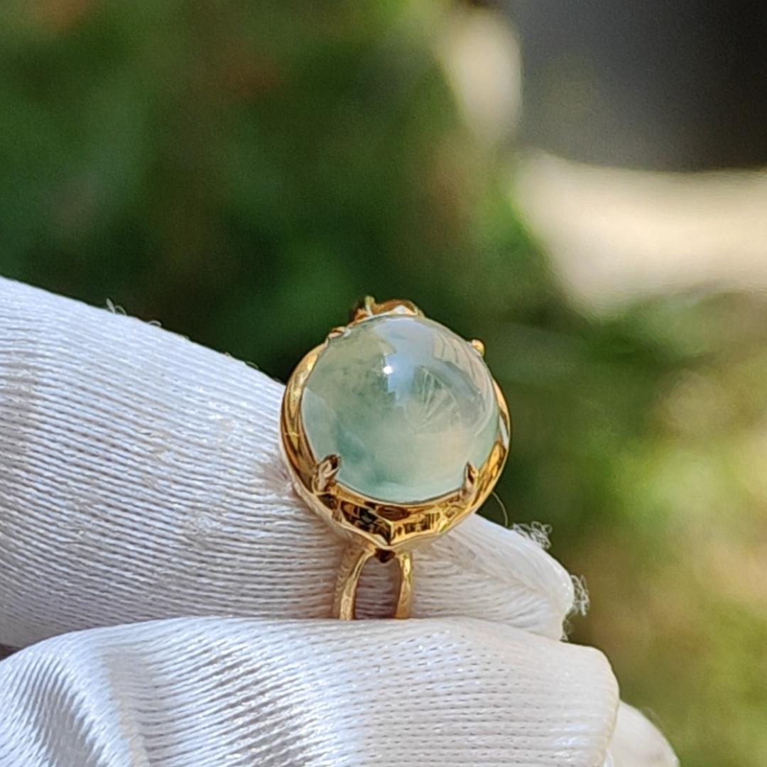 Icy Floating Green Patches Cabochon Natural Type A Jadeite Jade set on 18k gold as a ring with certificate weigh 2.06 grams, measurement 8.9 * 8.8 * 4.2 mm, finger size 16.8 mm (18kring19)