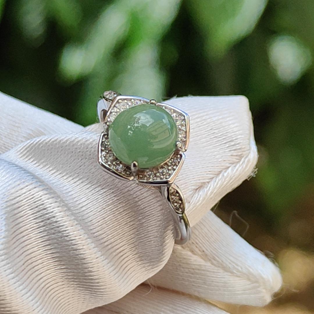 Green Natural Type A Jadeite Jade cabochon 7.8 * 7.2 * 4.5 mm set with S925 Silver as adjustable ring, certificate weigh 2.23 grams, (s925ring12)