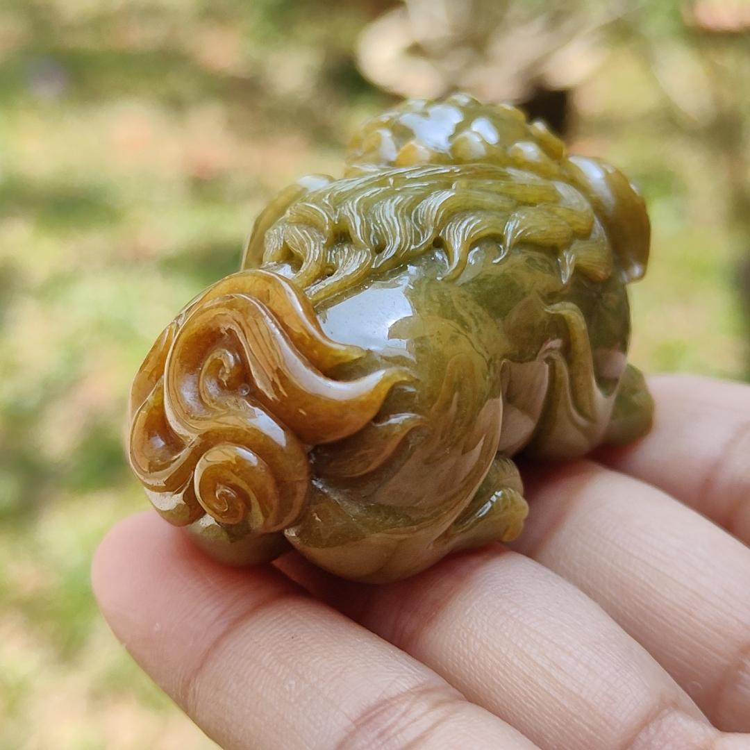 Super Rare Yellow, Redish and Green Hue Natural Type A Jadeite Jade crafted with Lion as Hand-held piece, display or Pendant, certificate weigh 93.64 grams, measurement 53.3 * 32.2 * 30.7 mm (hand5)