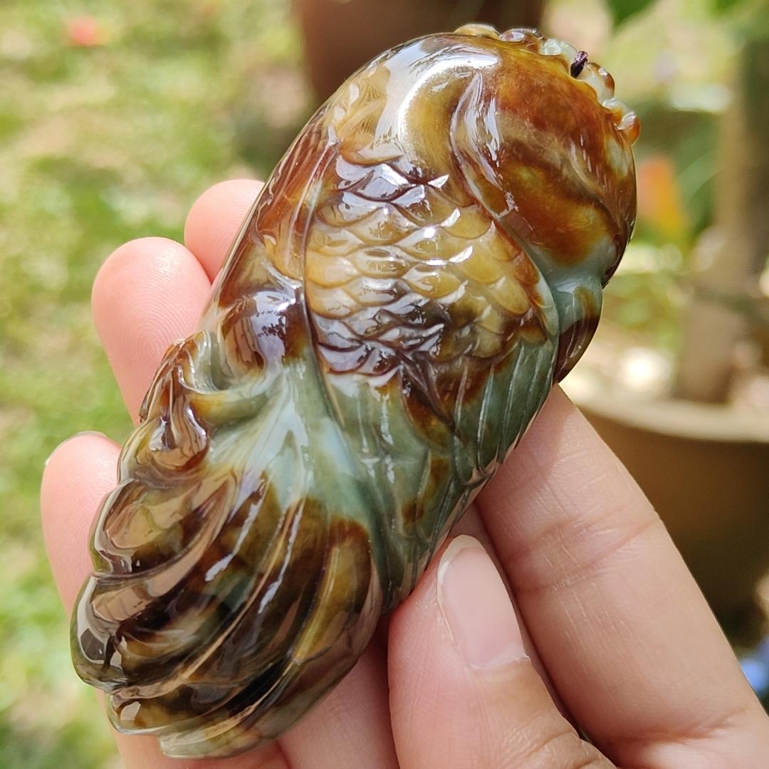 Rare Quality Brown, Redish and Green Natural Type A Jadeite Jade crafted with Parrot, can be use for display for as a hand-held piece with certificate weigh 133.29 grams, measurement 85.6 * 36.6 * 21 mm (hand3)