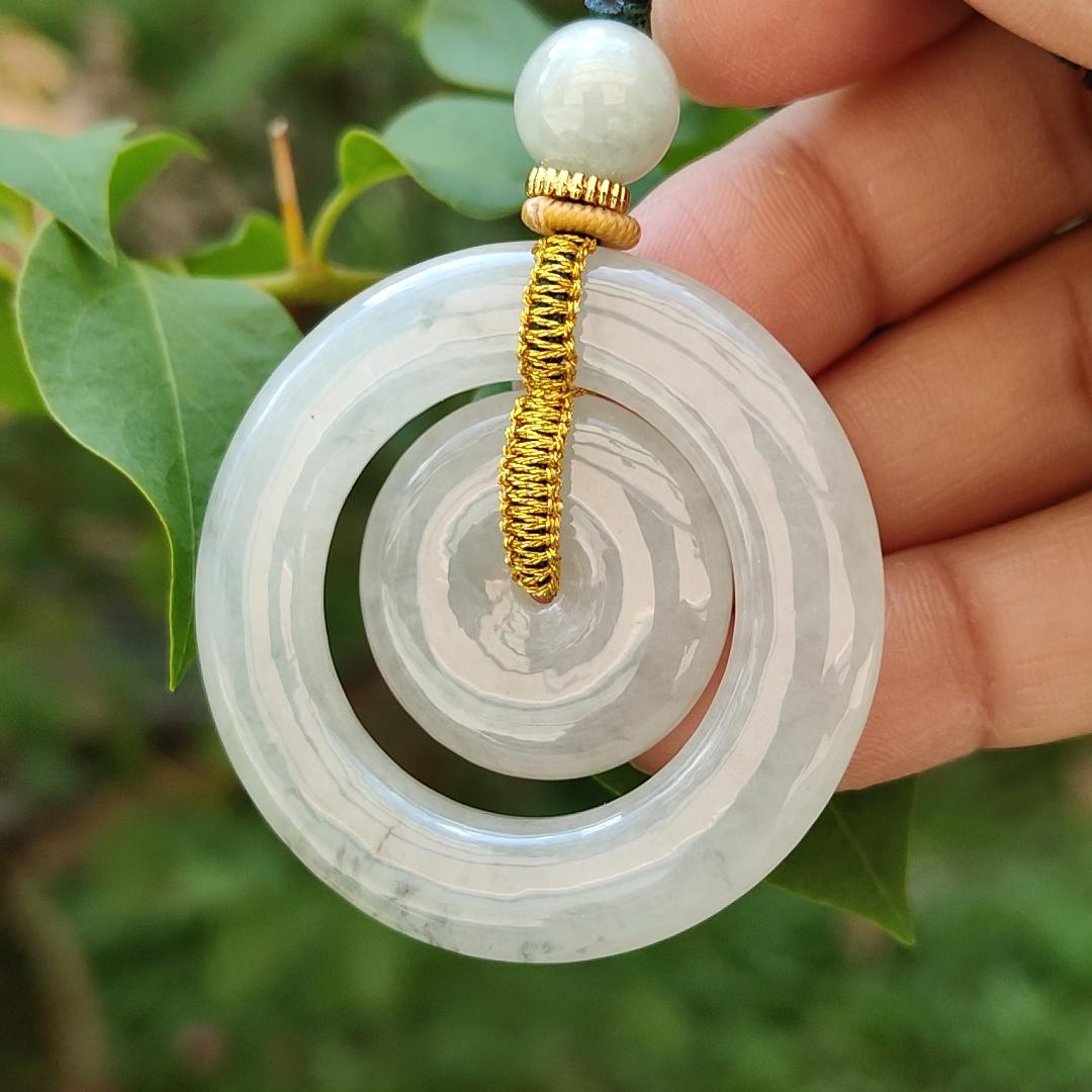 Semi Translucent with mix of Wuji, Buckle of mother and child Donut Natural Type A Jadeite Pendant symbols of Peace, wishfulness, happiness and auspiciousness, certificate included weigh 18.72 grams, 41.3 * 5.6 mm, suitable for daily wear (pendant71)