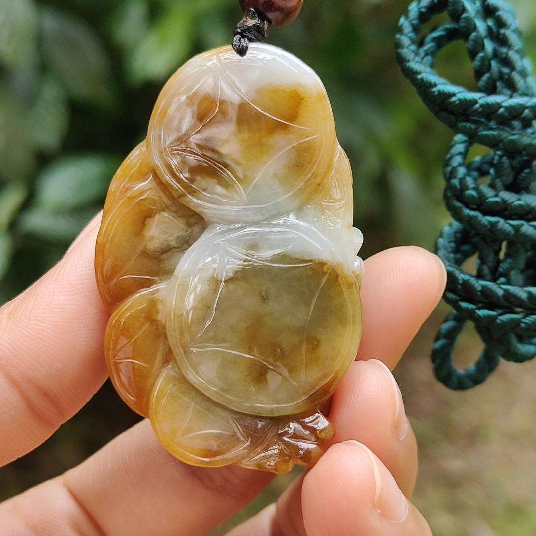 Redish Yellow Very Rare Natural Type A Jadeite Jade crafted with the Three Legs Toad as Pendant, certificate weighs 49.67 grams, measurement 51 * 32.8 * 24.3 mm (pendant258)