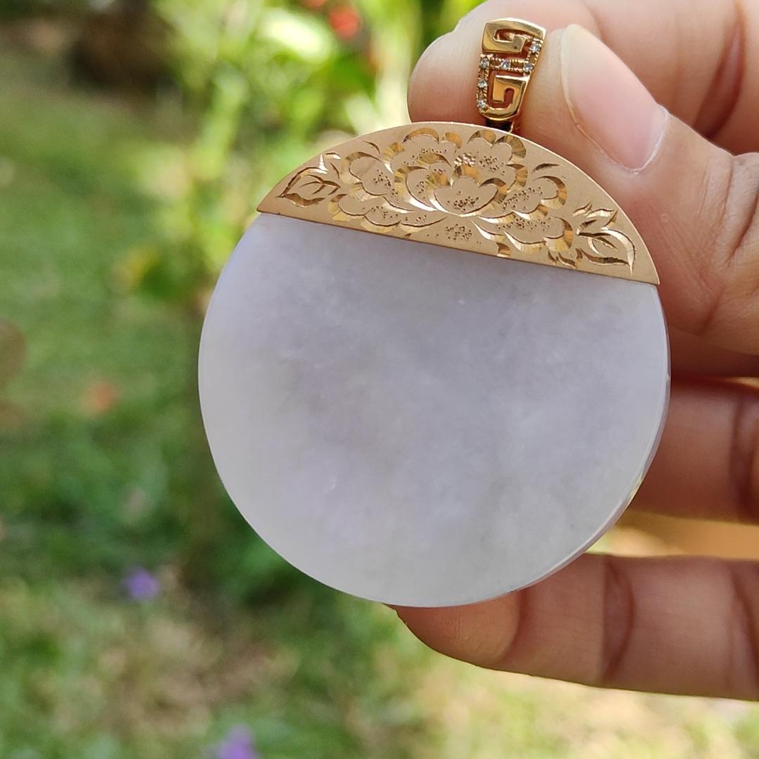 Light Lavender Natural Type A Jadeite Jade Crafted with nothing, round shape set with 18 k gold as pendant, certificate weigh 29.85 grams, measurement 43.7 * 42.9 * 5.6 mm (18kp23)