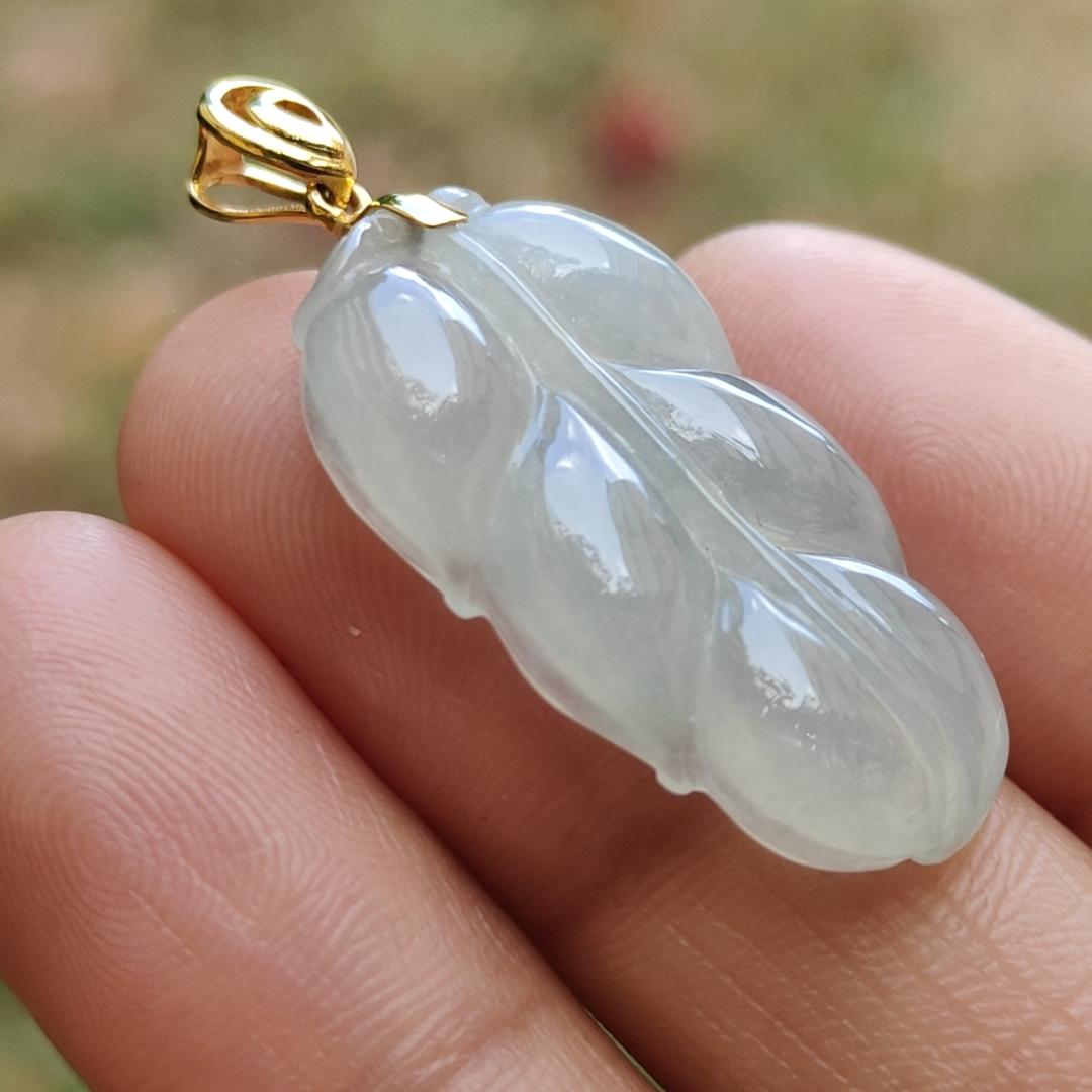 High Quality Icy Light Green Hue Natural Type A Jadeite Jade crafted as Leaf with 18k Gold Clasp, certificate weigh 3.85 grams, measurement 27.2 * 14.9 * 4.8 mm (18kp35)