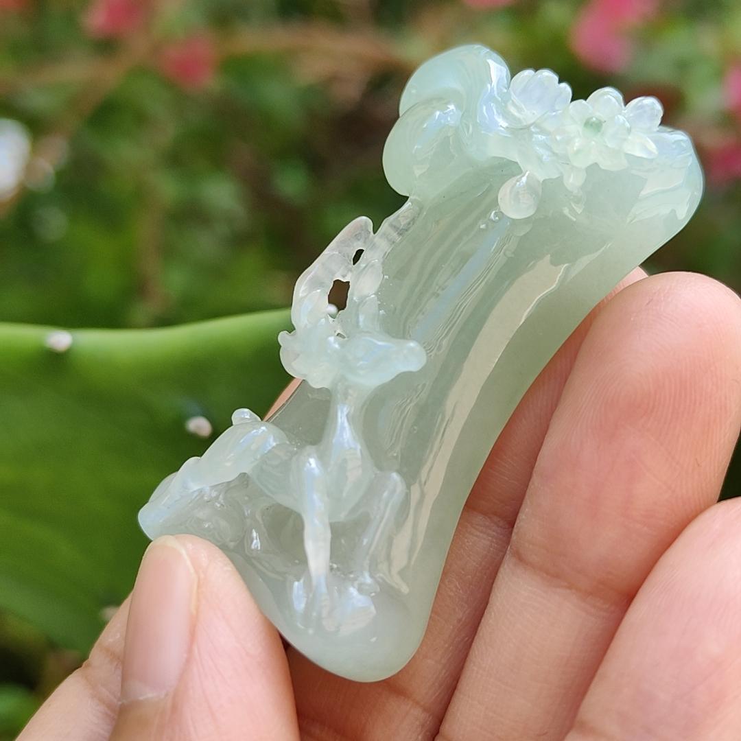 Highly Translucent faint green Old Mine with Specific Gravity 3.34, Carved as deer with very fine grain and good translucency Natural Type A Jadeite Pendant / Collection with NGI Gemstone report weight 140.16 grams, 47.50 * 26.75 * 13.29 mm (pendant131)