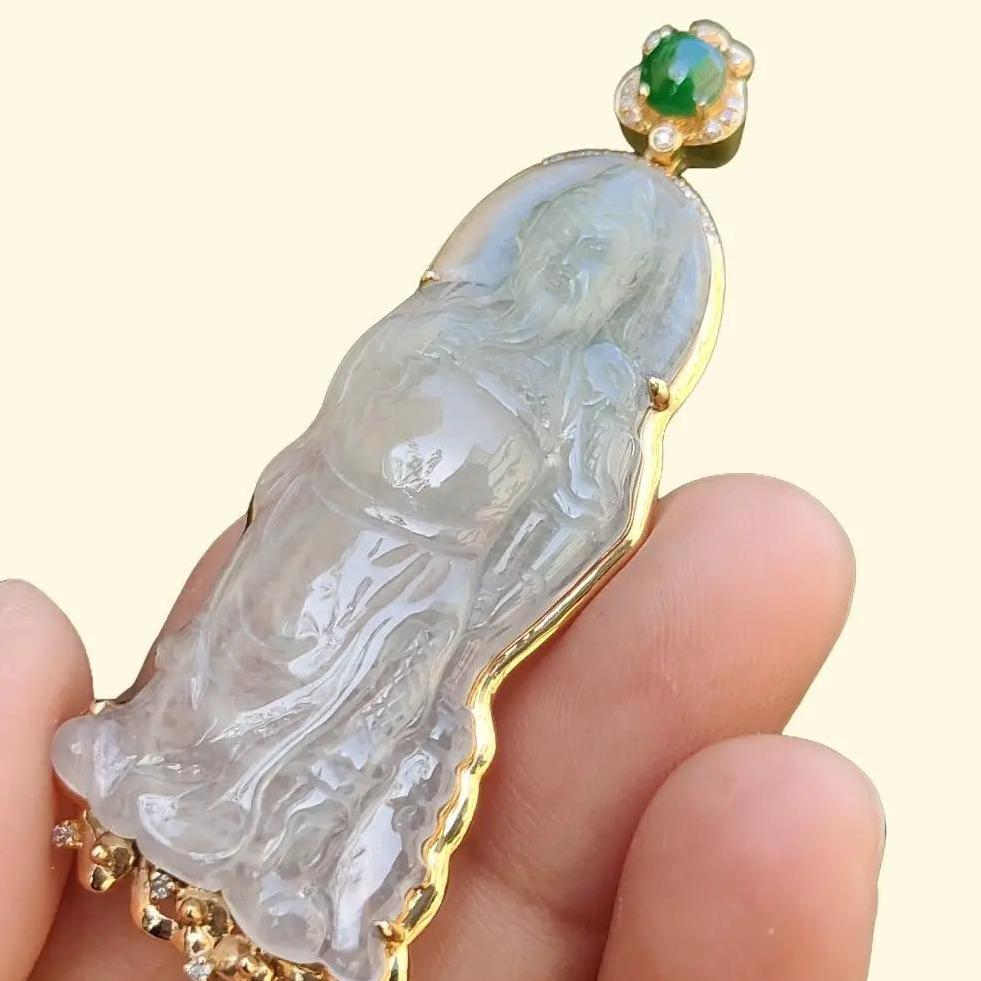 High Quality Light Green and Green Cabochon Icy Translucent Natural Type A Jadeite Jade crafted as Guan Gong set on 18k Gold as Pendant, certificate weighs 8.07 grams, measurement 57.2 * 22.7 * 5.8 mm (18kp46)