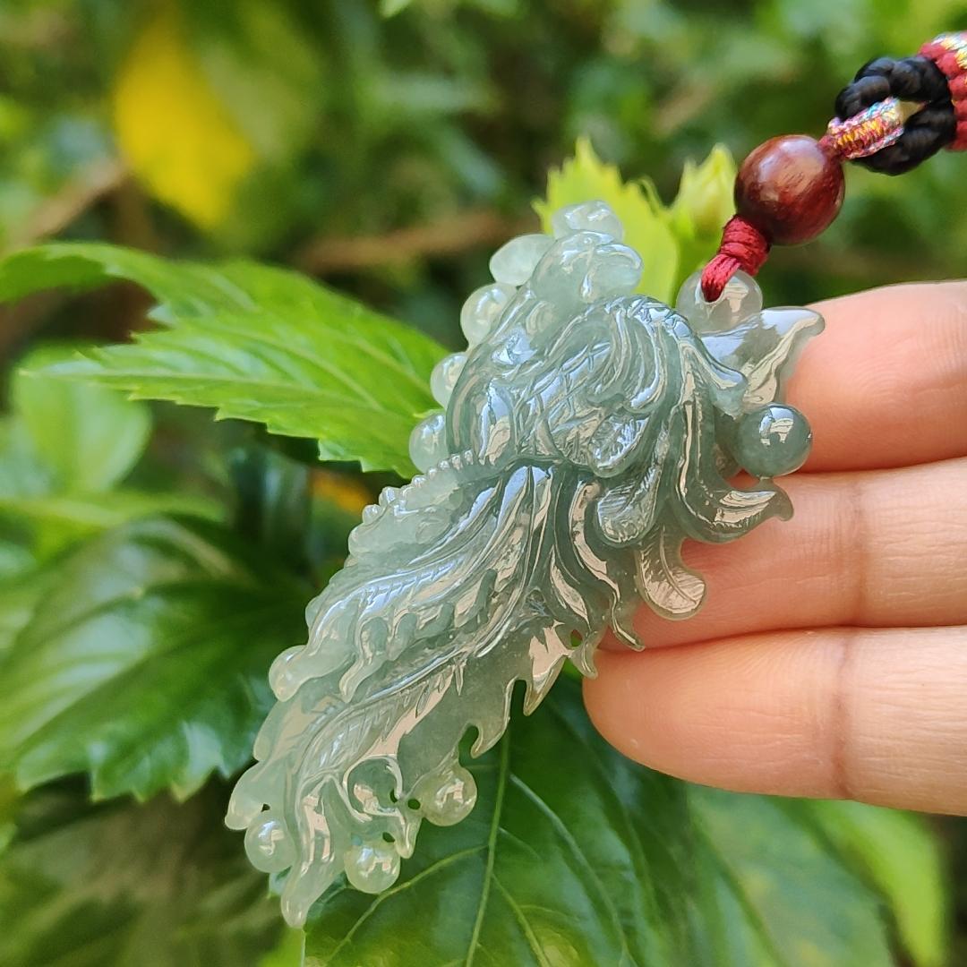 Green Pheonix Natural Type A Jadeite Pendant with certificate weighs 21.83 grams, 58 * 33.9 * 12.1 mm, meaning Endless, brave and strong, not forgetting also represent good luck, suitable for daily wear (pendant87)